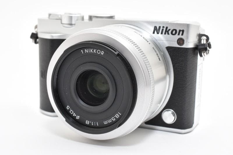 Nikon 1 J5, 1 NIKKOR 18.5mm F/1.8（付属品あり）