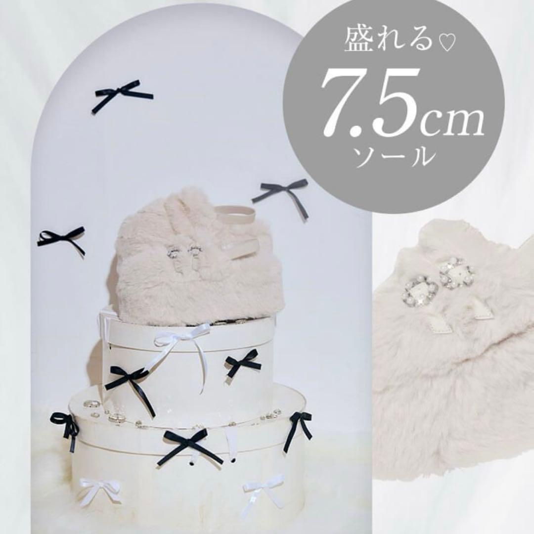 michellMacaron ミシェルマカロン 厚底ファーミュール ホワイト - メルカリ