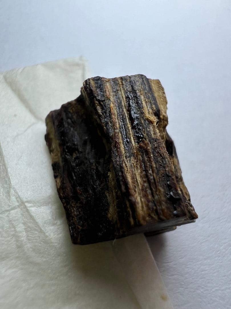 古渡命銘木 貳百種種名香　羅国　銘【石帯】0.848g 香木/沈香/伽羅