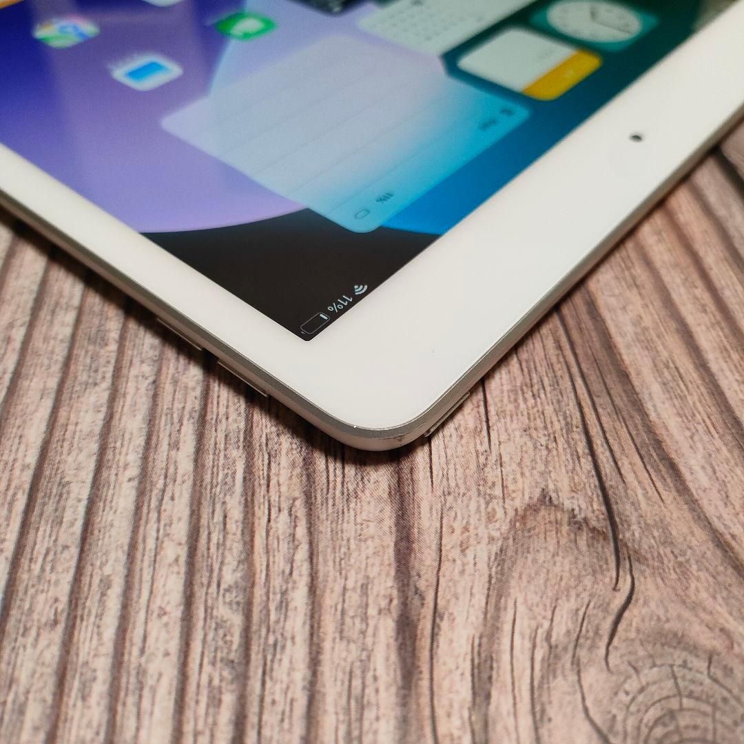 iPad 第7世代 32GB シルバー 美品 バッテリー99% - メルカリ