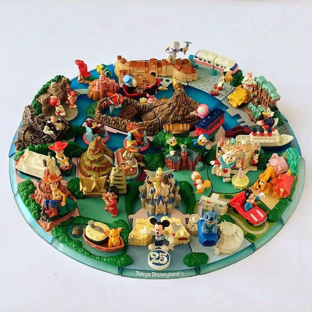 東京ディズニーランド・東京ディズニーシー 25周年記念フィギュア