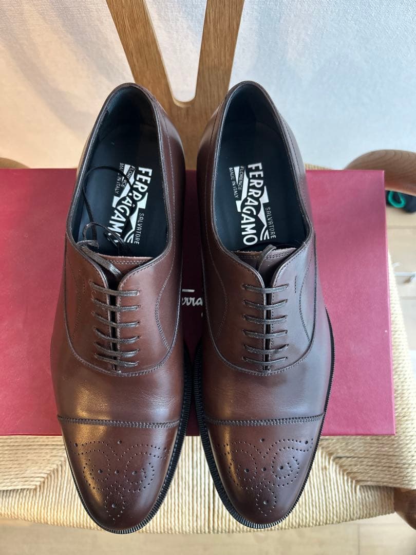 再値下 直営店購入 未使用】Ferragamo Goyaドレスシューズ 【再値下