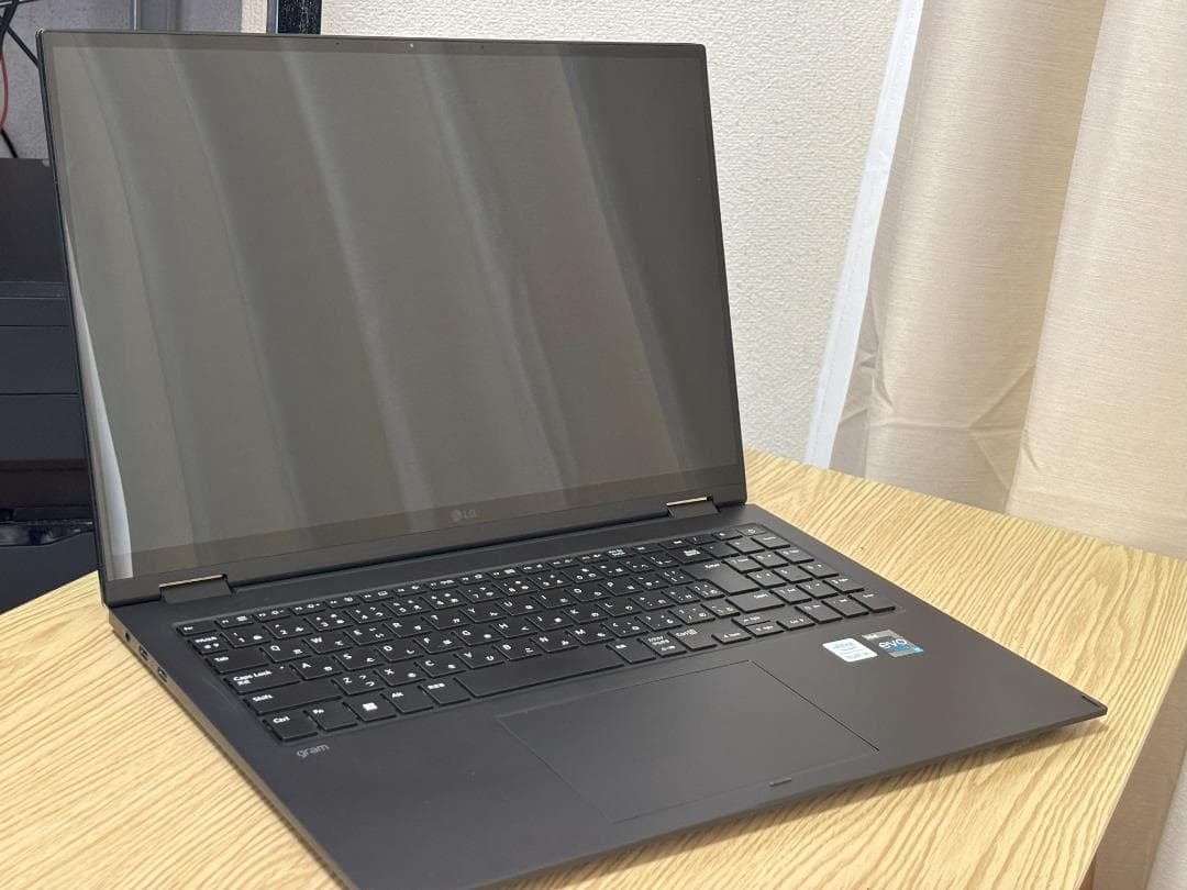 LG 2in1 ノートパソコン タブレット PC gram Amazon | LG 2in1 ノートパソコン タブレット PC gram / 16T90R-KA75J
