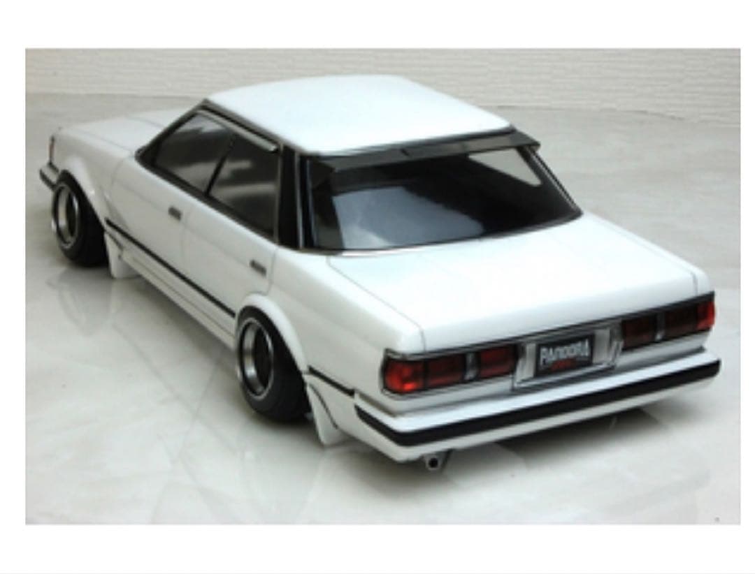 パンドラ トヨタ マーク2 71 ドリフト 1/10 ラジコン ボディレビン