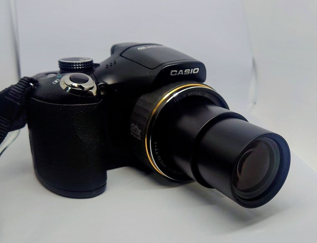 CASIO EXILIM EX-FH25 動きを止めるハイスピード撮影 - メルカリ