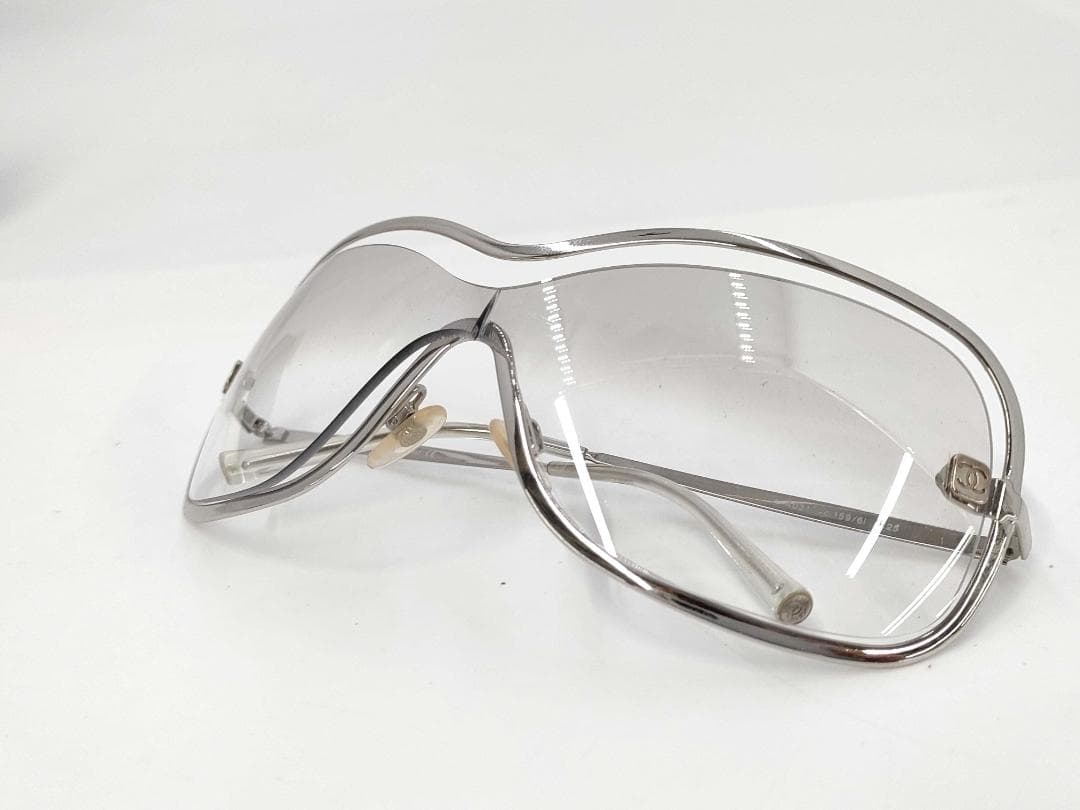 訳あり シャネル 4031 宇多田ヒカルモデル レンズ割れあり 702 - メルカリ