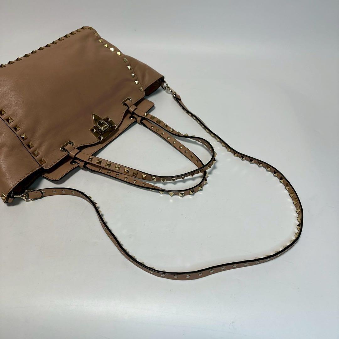 q12【美品】保存袋 領収書付 ヴァレンティノ ロックスタッズ2way