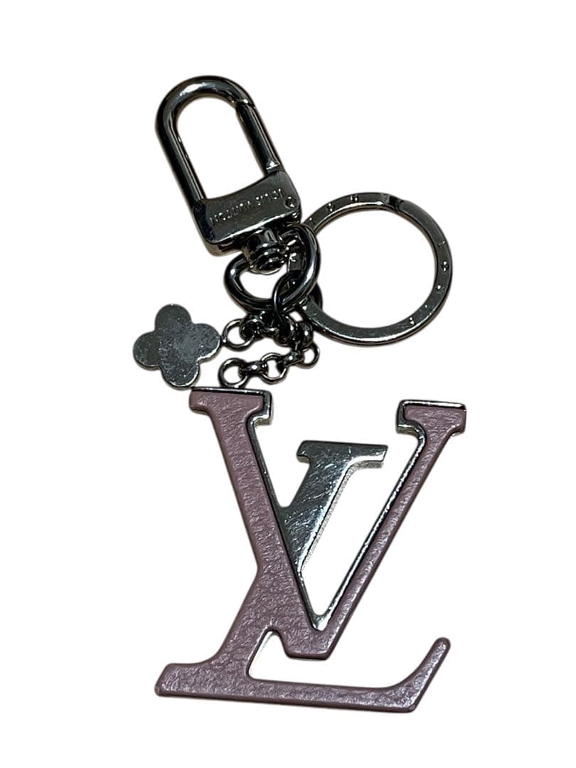 ルイヴィトン LVシェイプ ピンク シルバー金具 MP2615 キーホルダー
