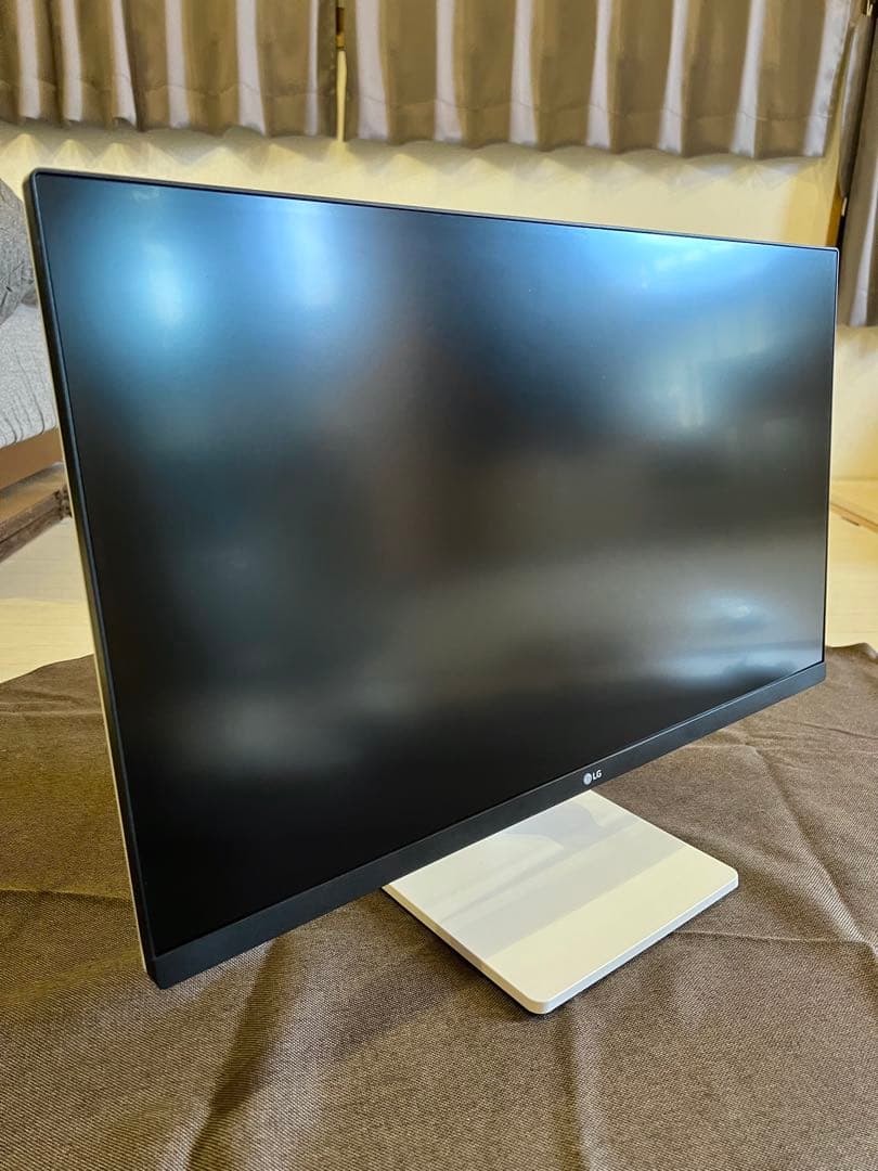 LG 27インチ UHD 4K IPSモニター 27US500-W Amazon.com: LG 27US500-W Ultrafine Monitor 27-Inch 4K UHD