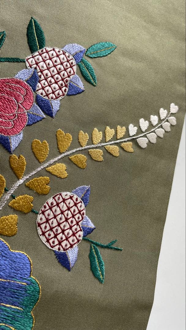 美品】刺繍の美しい塩瀬の名古屋帯 桐 菊 オリーブグリーン 金銀糸 長