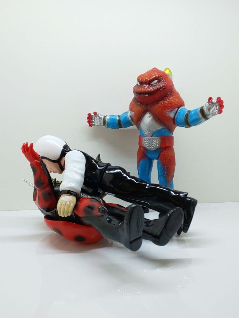 仮面ライダーV3✨風見志郎vsデストロン怪人◇東映レトロソフビ