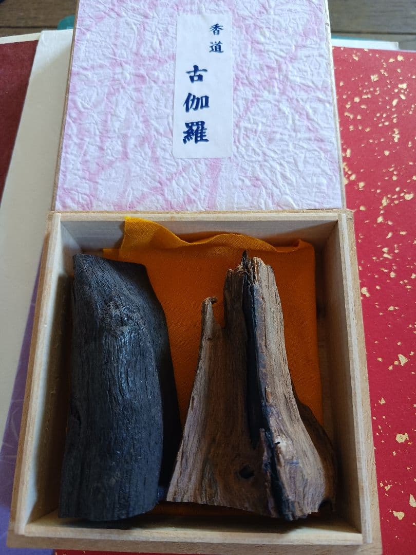 古伽羅,古沈香,六国五味, 31.46g & 45.22g セット合計76g以上 - メルカリ