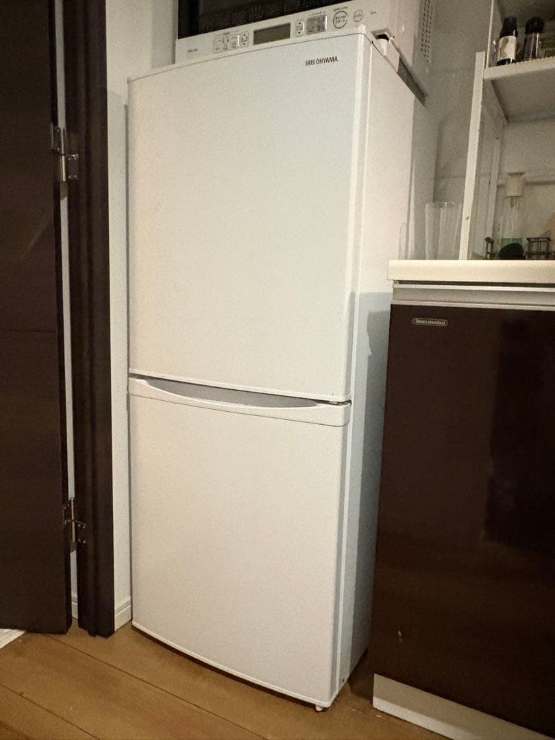 アイリスオーヤマ IRSD-14A-W ノンフロン冷凍冷蔵庫 - メルカリ