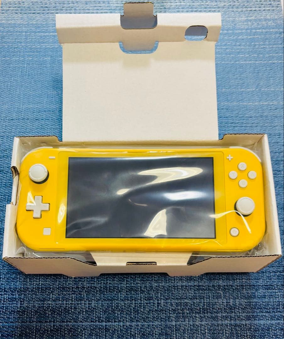Nintendo スイッチライト　Switch Liteイエロー Amazon.co.jp: Nintendo Switch Lite イエロー : ゲーム