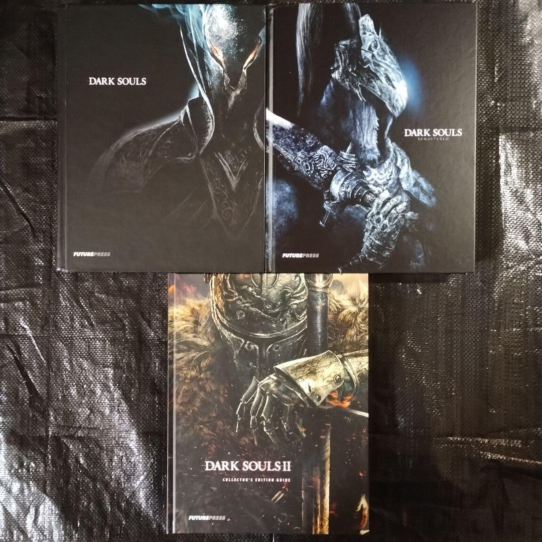 【絶版】DARK SOULS The Official Guide　3冊セット Dark Souls 3's premium guide includes Estus Flask replica - CNET