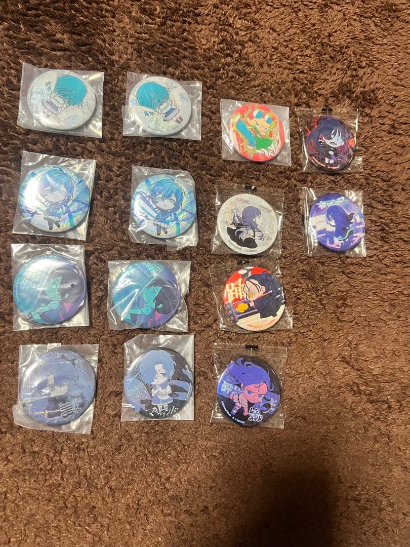 Ado 缶バッジ まとめ売り（5つからばら売り可） - メルカリ