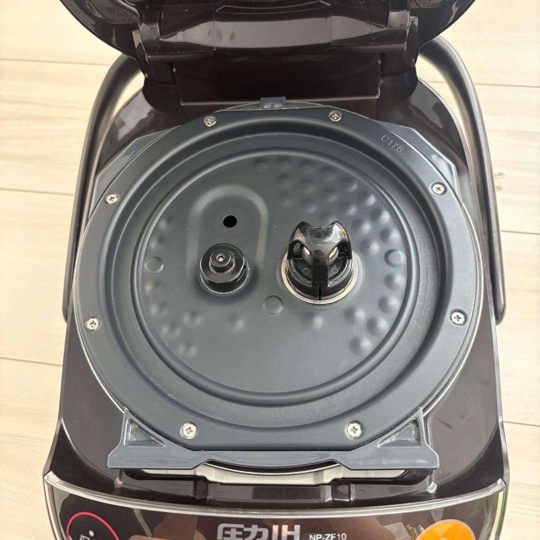 ZOJIRUSHI NP-ZF10 1L 圧力IH炊飯ジャー 2017年製 - メルカリ