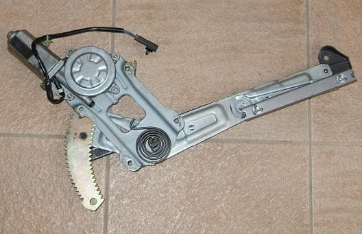 Y32 セドリック/グロリア 右側パワーウィンドウレギュレーター【送料