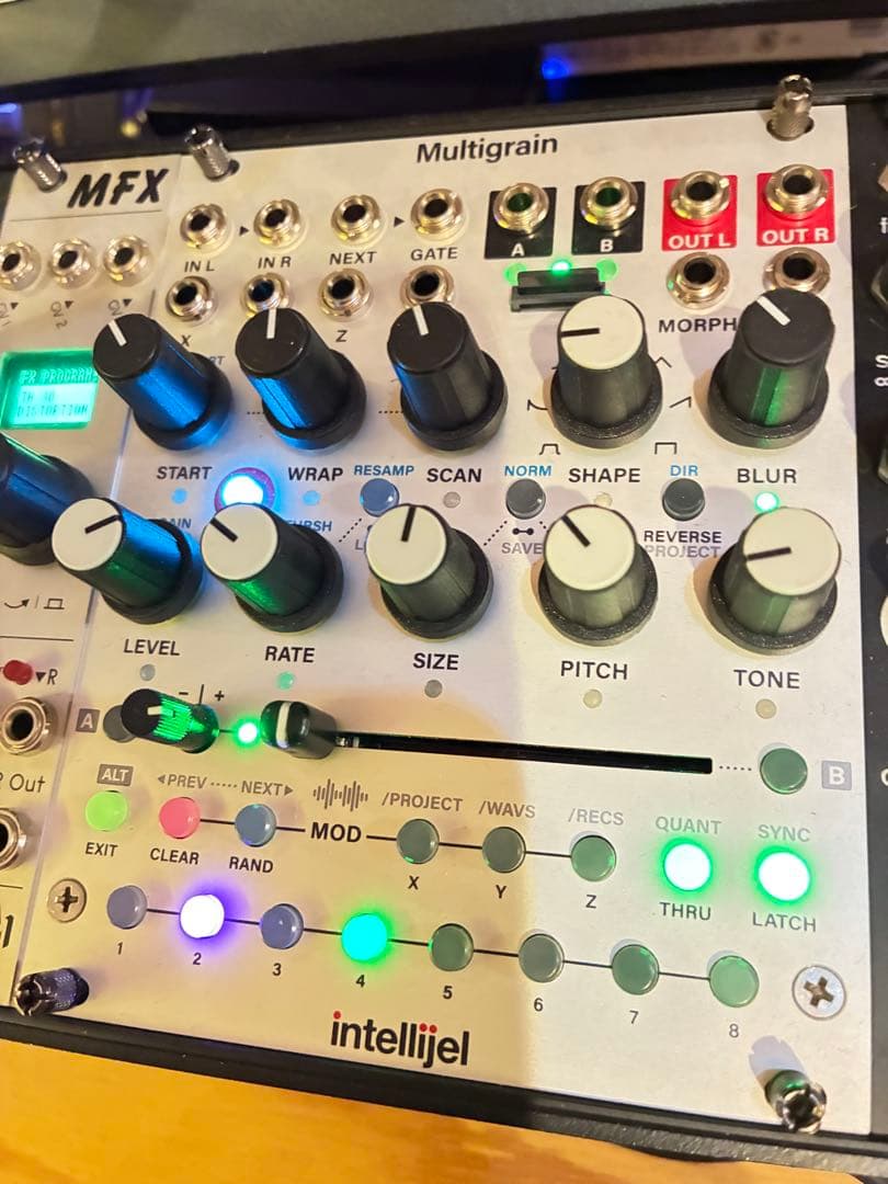 intellijel Multigrain モジュラーシンセサイザー - メルカリ