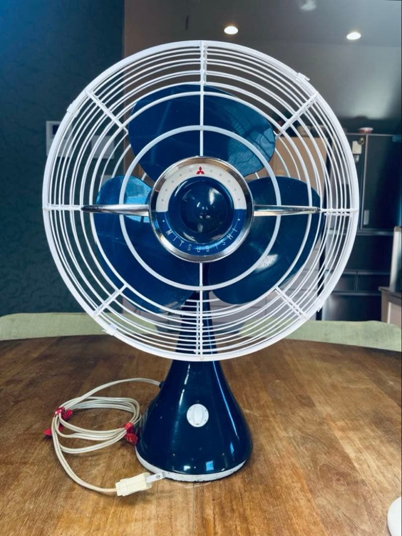 三菱´60昭和レトロ扇風機 とても古い・重い・堅牢 順調稼働 鮮明