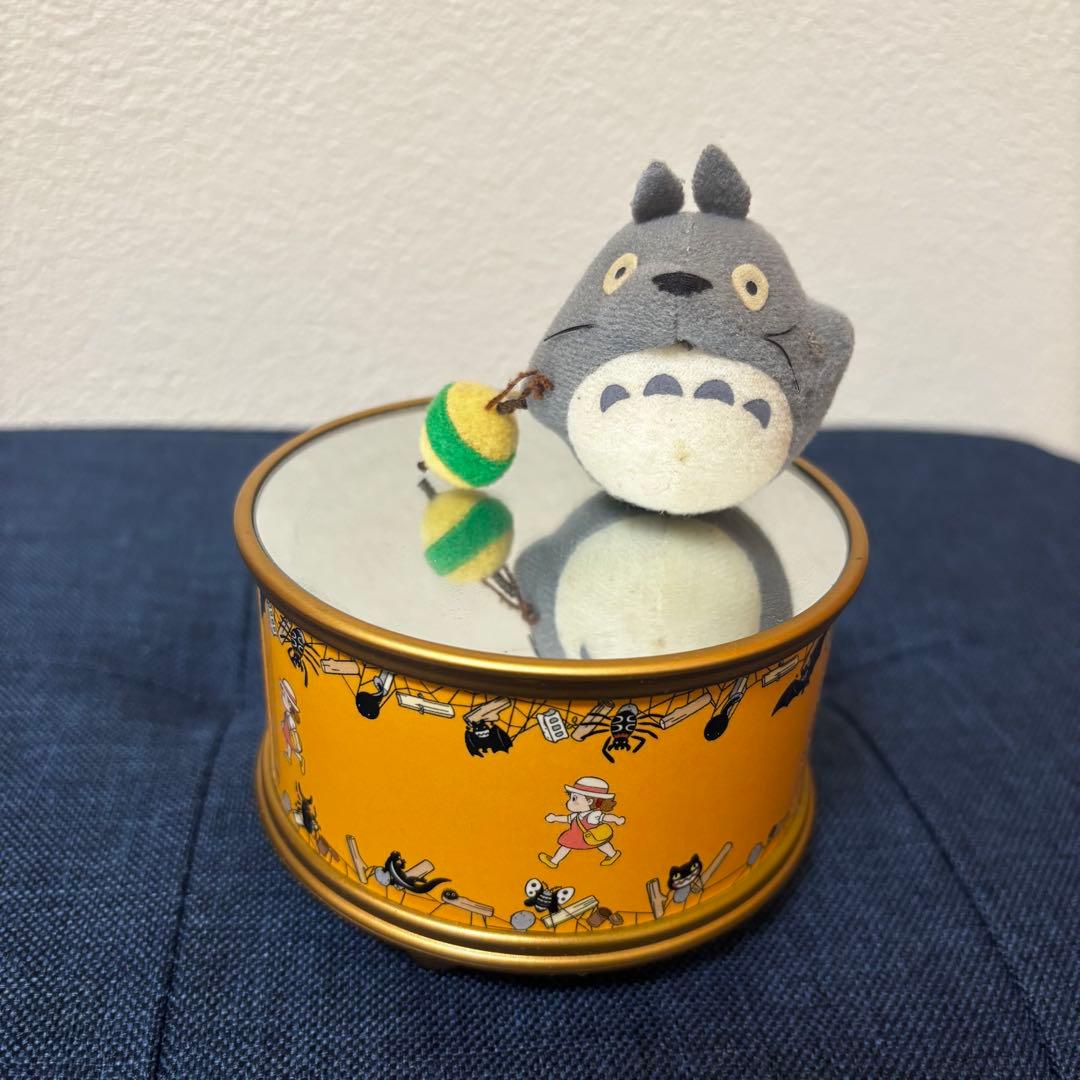 隣のトトロ　回転 オルゴール　さんぽ となりのトトロ 磁器オルゴール トトロ ホーホー|【ぬいぐるみの