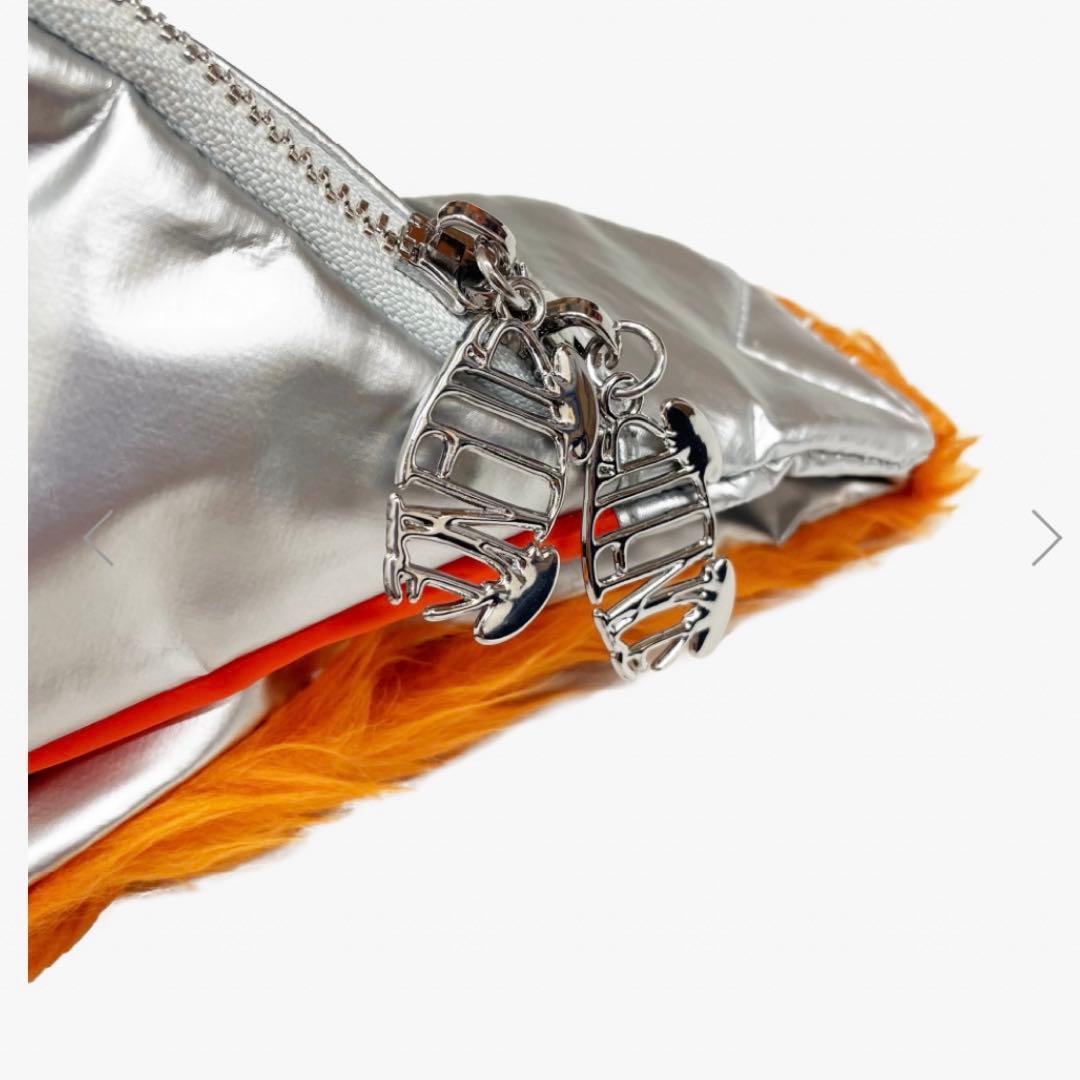 ミュージシャン Vaundy llic Crossbody Bag \"SILENCE\"