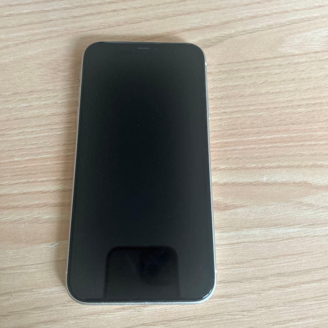 Apple iPhone 11 ホワイト 本体 ジャンク - メルカリ