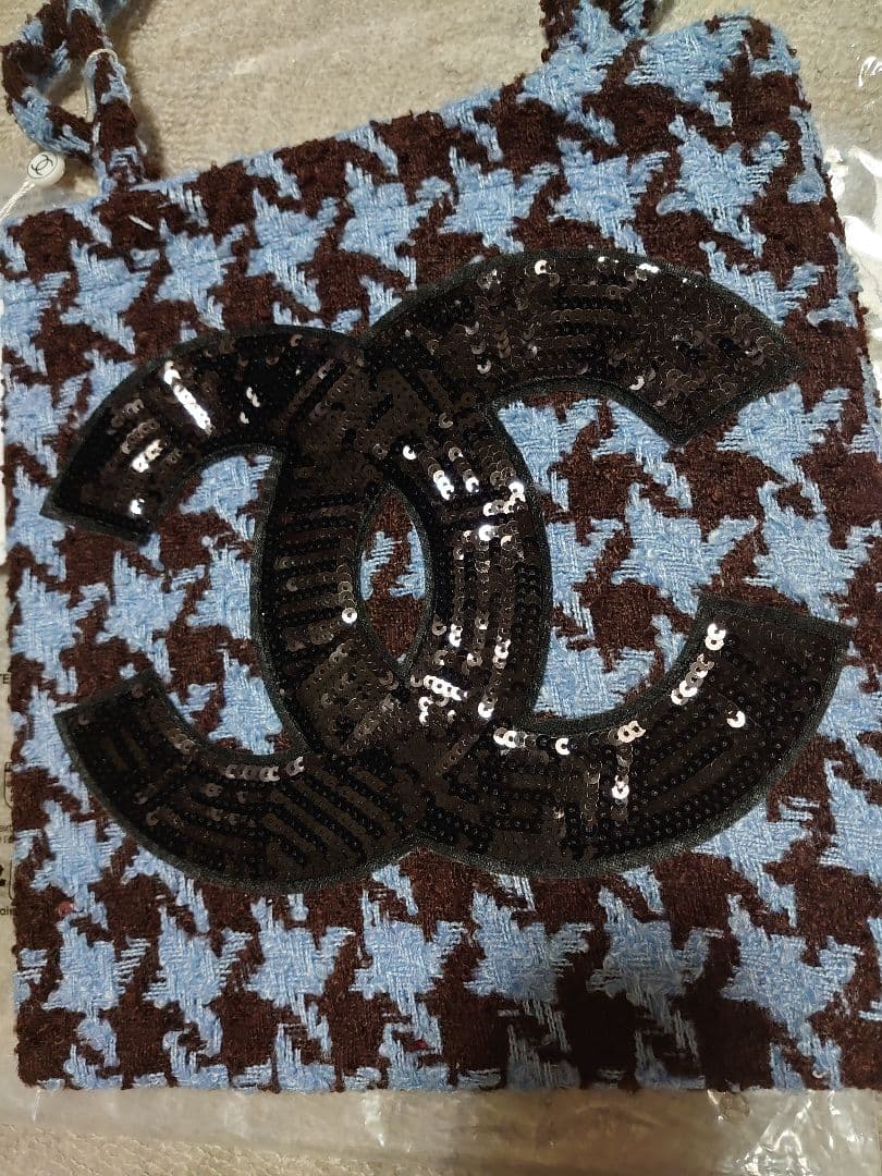 シャネル CHANEL ノベルティ 千鳥柄ブルー スカラースパンコール