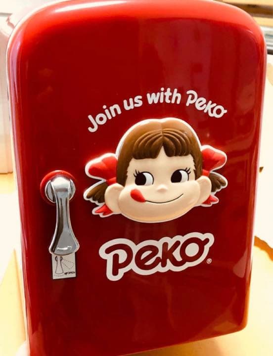 希少激レア）ペコちゃん まっ赤なミニ冷蔵庫 - メルカリ