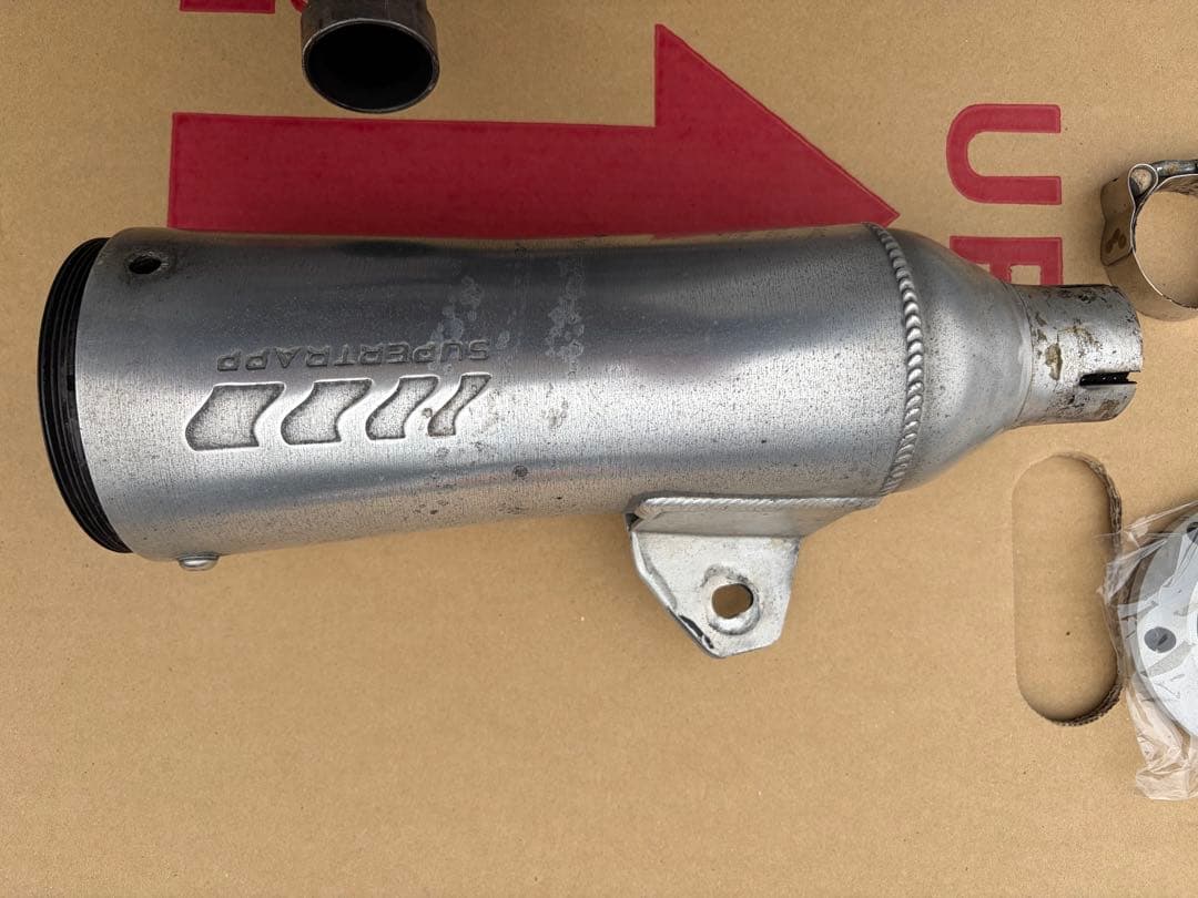 SUPERTRAPP マフラー tw200 - メルカリ