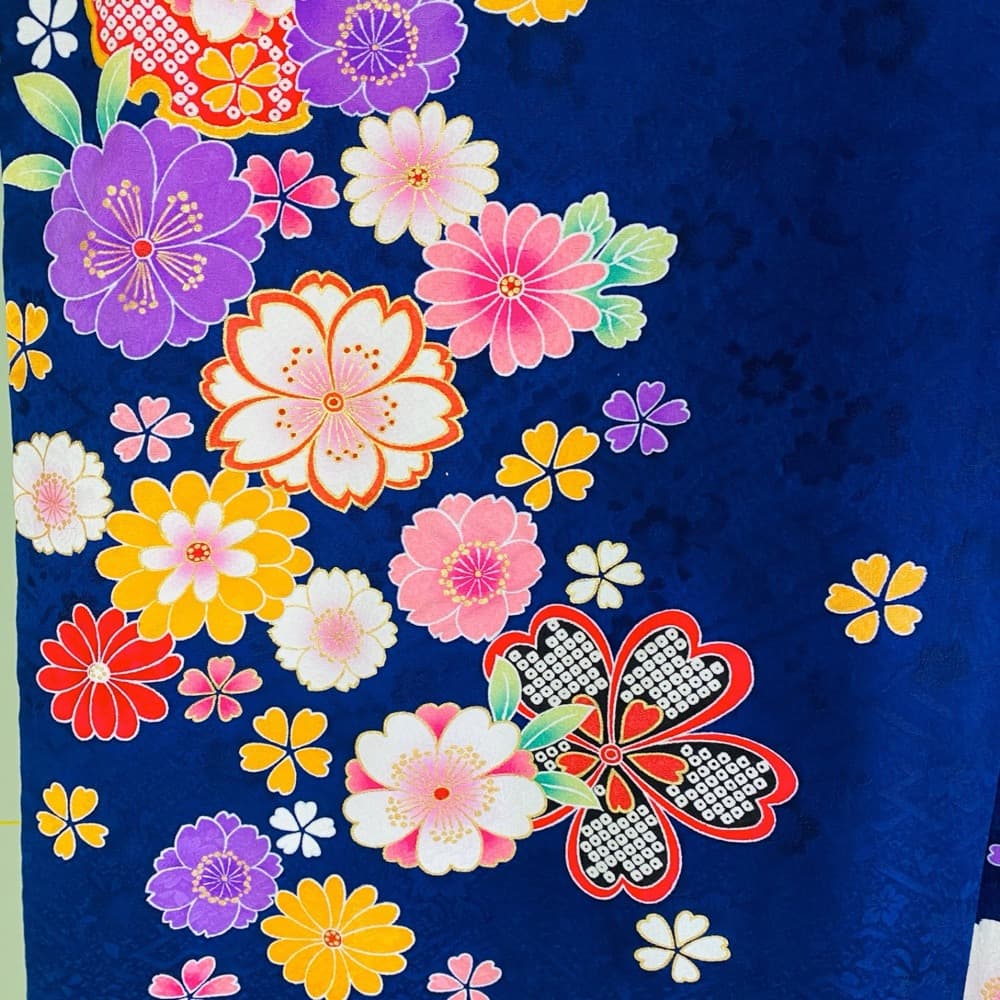 振袖 正絹 紺 熨斗目 桜 豪華金彩 暈し L 身丈169 裄68 成人式 - メルカリ