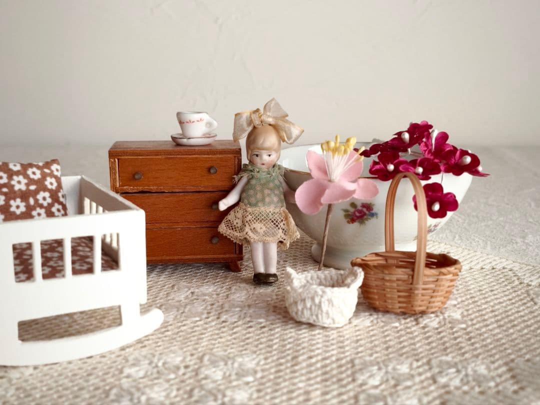 antique doll ୨୧ ジャーマン ビスクドール 可愛い 赤ちゃん - メルカリ