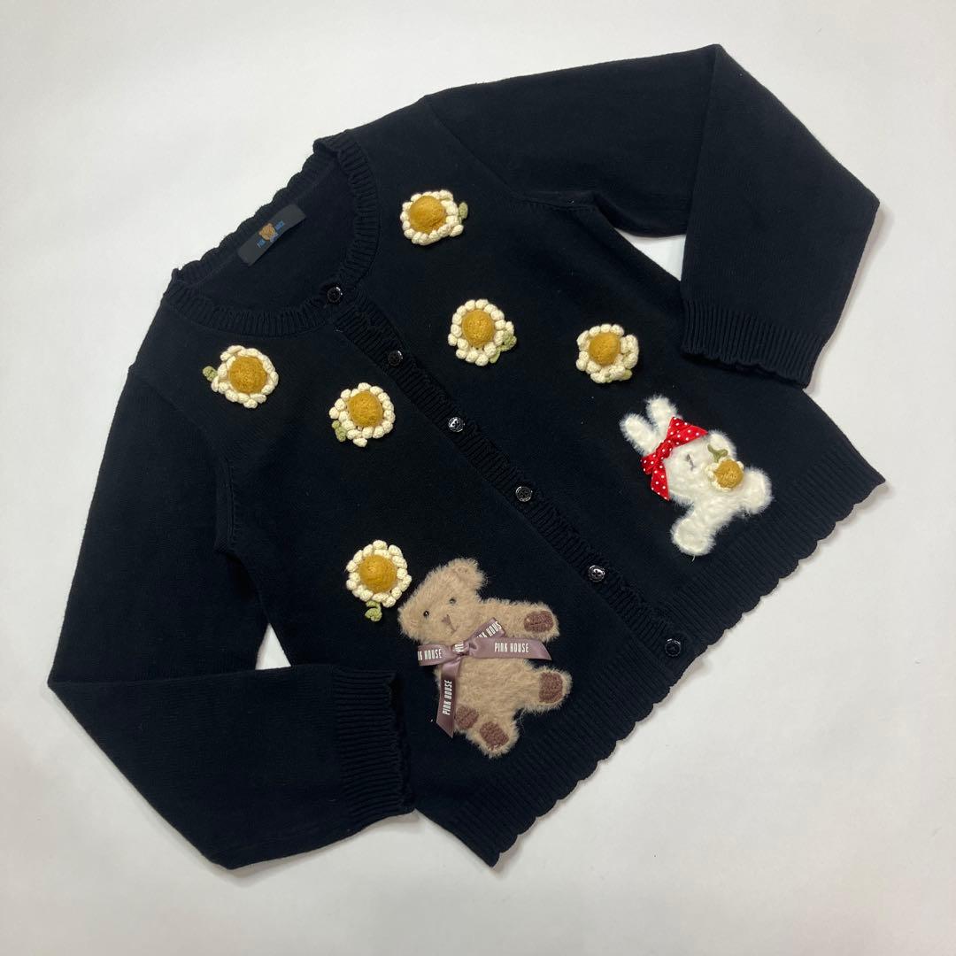 【美品】ピンクハウス 黒 うさちゃん くまちゃんモチーフカーディガン/2023年 黒ニットくまモチーフカーディガン - ピンクハウス通販｜リサイクル