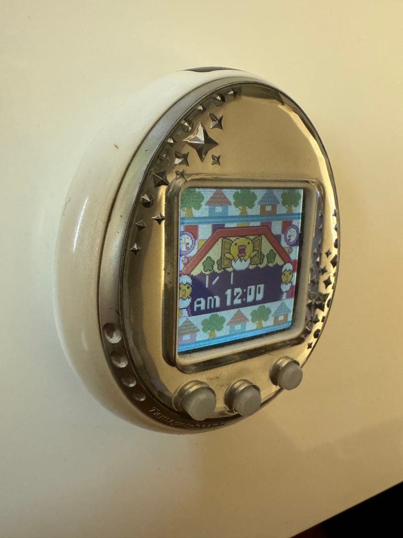 たまごっち iD L ホワイト - メルカリ