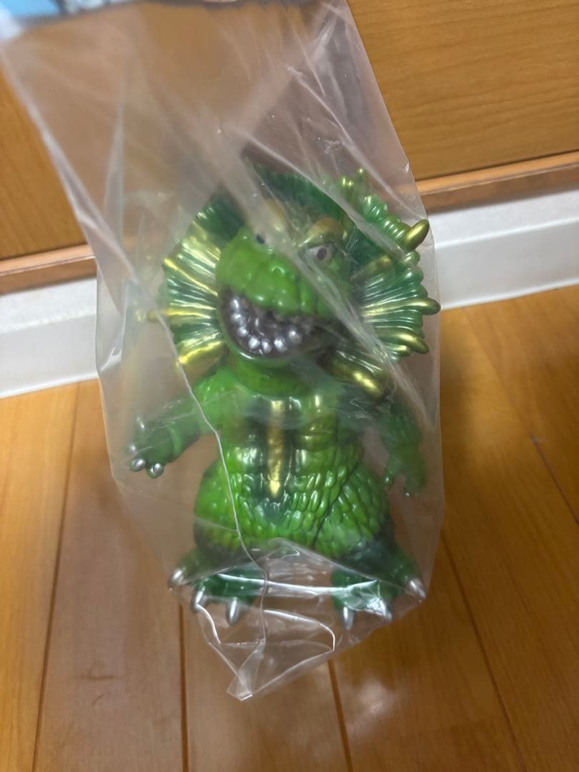 ジラース strange gallery ソフビ マルサン ワンフェス 怪奇画廊