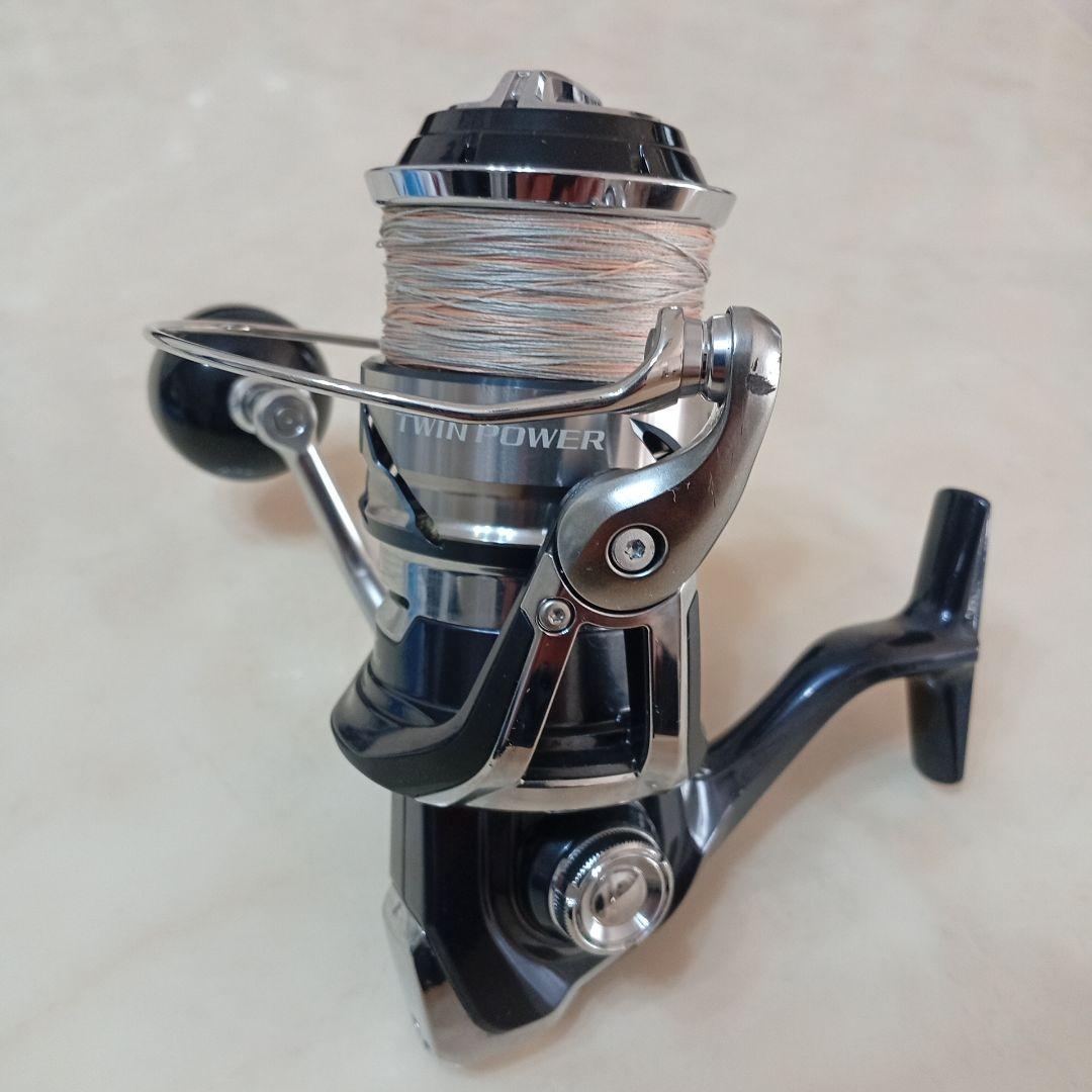 21TWIN POWER SW8000HGスピニングリール - メルカリ