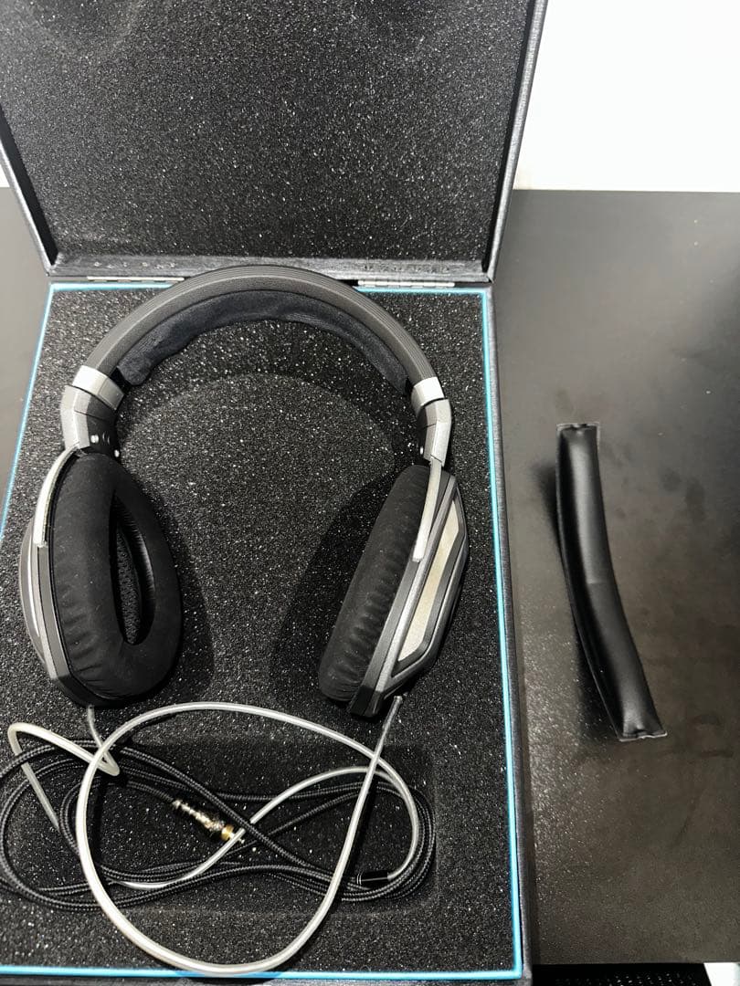 SENNHEISER HD 700 おまけ変換コネクタ付 ゼンハイザー