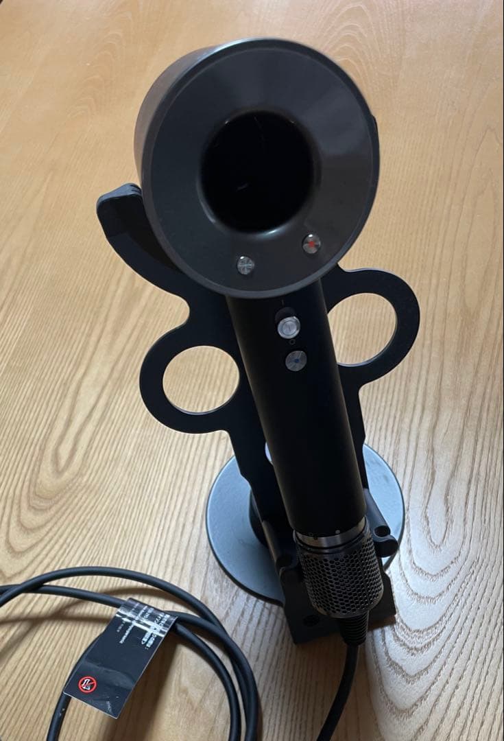 週末お値下げ《美品》 ダイソン ドライヤー HD08 &収納ホルダー