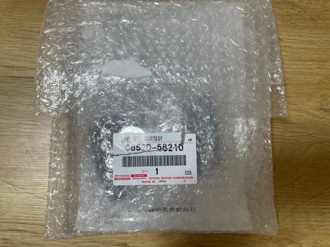 【新型アルファード】プロジェクションカーテシイルミ アルファード プロジェクションカーテシイルミ トヨタ純正部品 AAHH40W