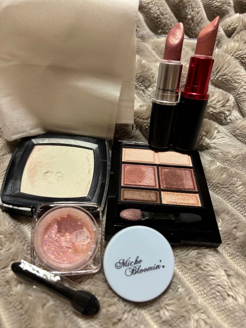 化粧品まとめ売り リンメル・CHANEL・MAC アイシャドウ・口紅・ハイ