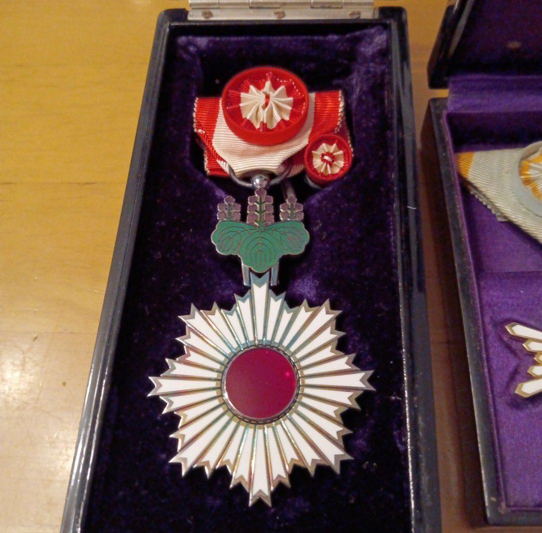 レア 極美品】勲四等旭日小綬章 旭日四等章 略章勲章 勲四等瑞宝章