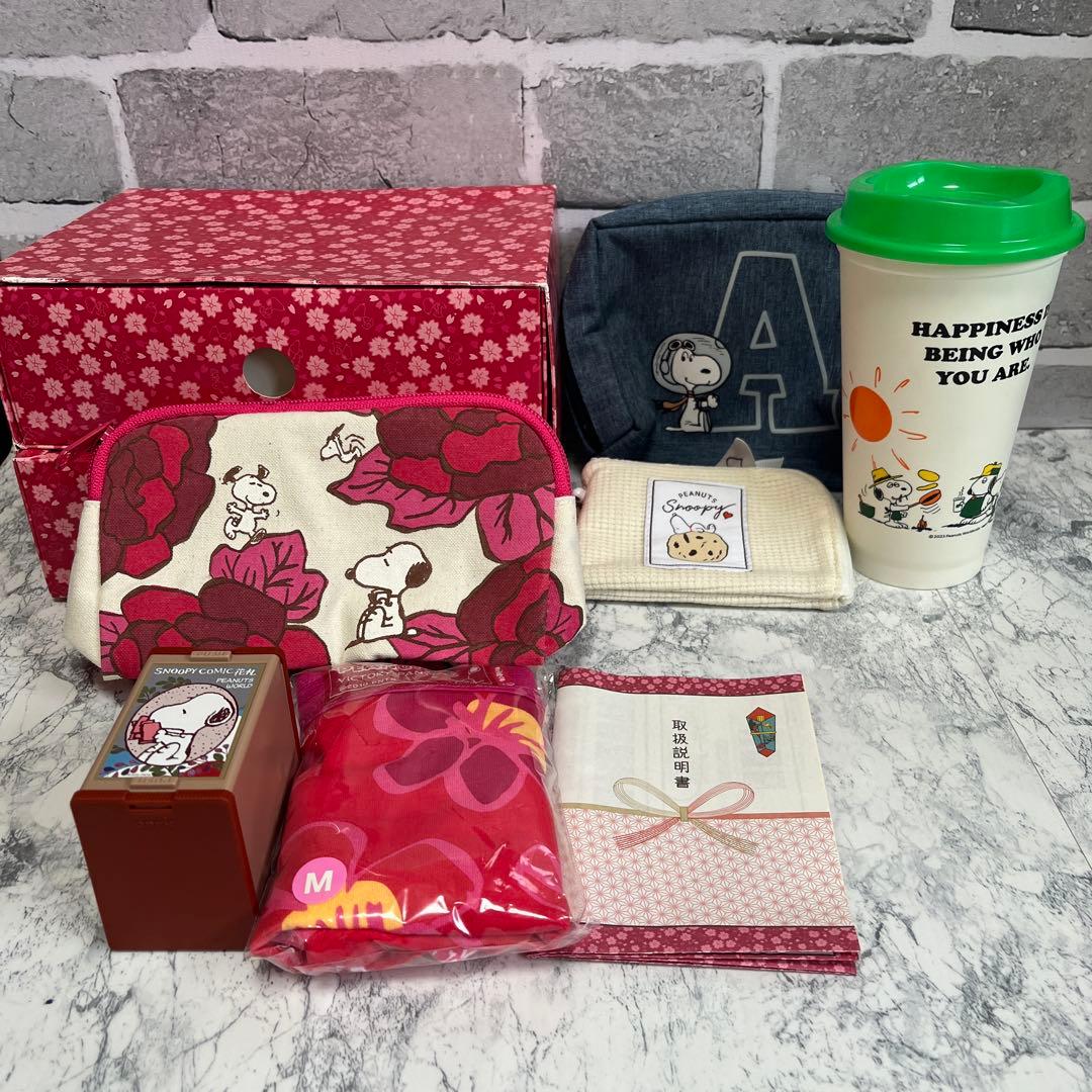 スヌーピー キャラクターセットSNOOPY COMIC 花札 ピーナッツワールド スヌーピー キャラクターセットSNOOPY COMIC 花札 ピーナッツワールド