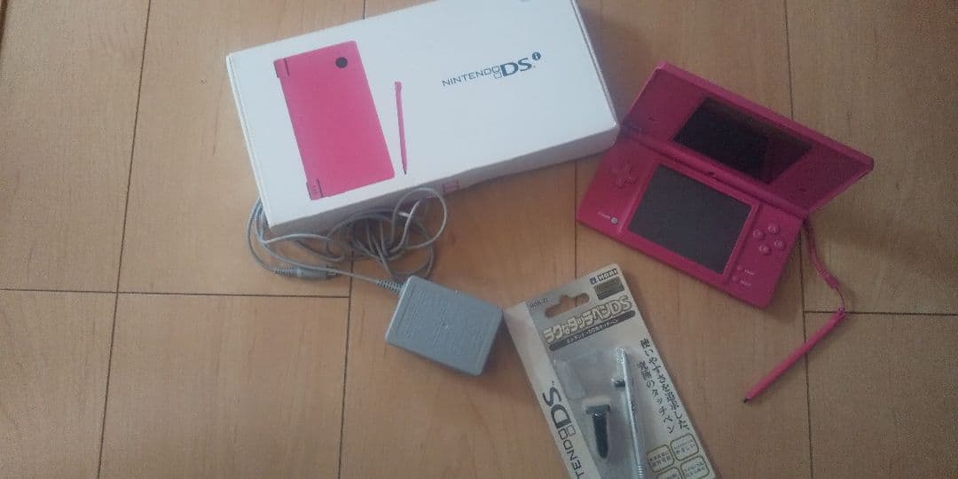 任天堂ニンテンドーDSiピンク箱付き美品☆タッチペン付き！レア廃盤品です！ Amazon.com: Nintendo DSi Pink Japanese Ver. (Works only Japan