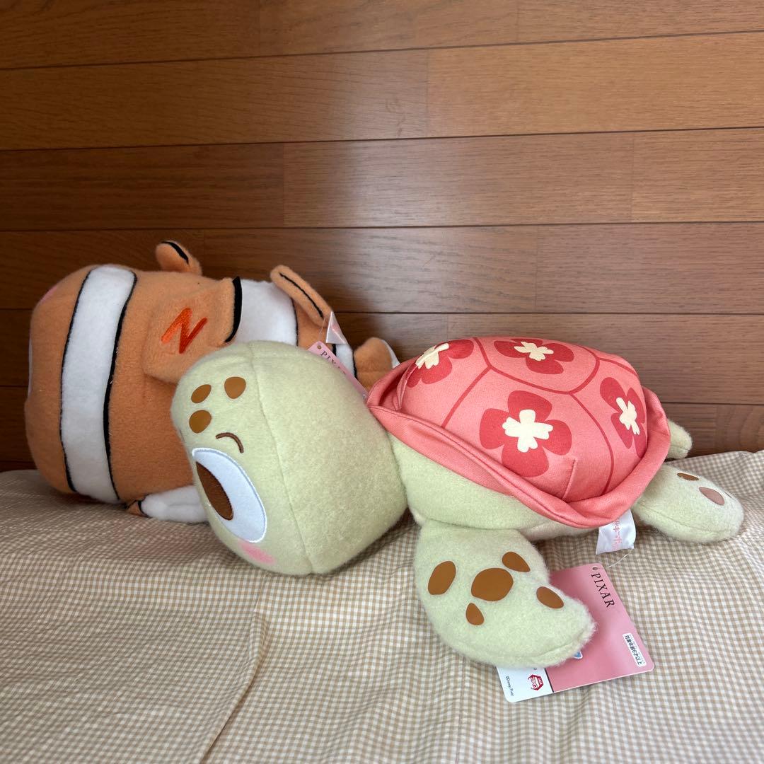 新品未使用】ファインディング・ニモ ミルキーボアBIGぬいぐるみ 全2種