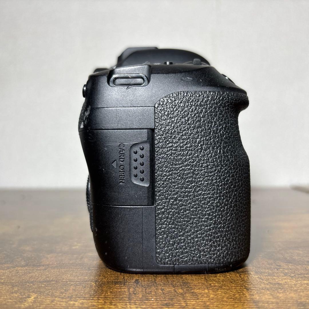 EOS 6D Mark II ボディ 外箱 バッテリー付き