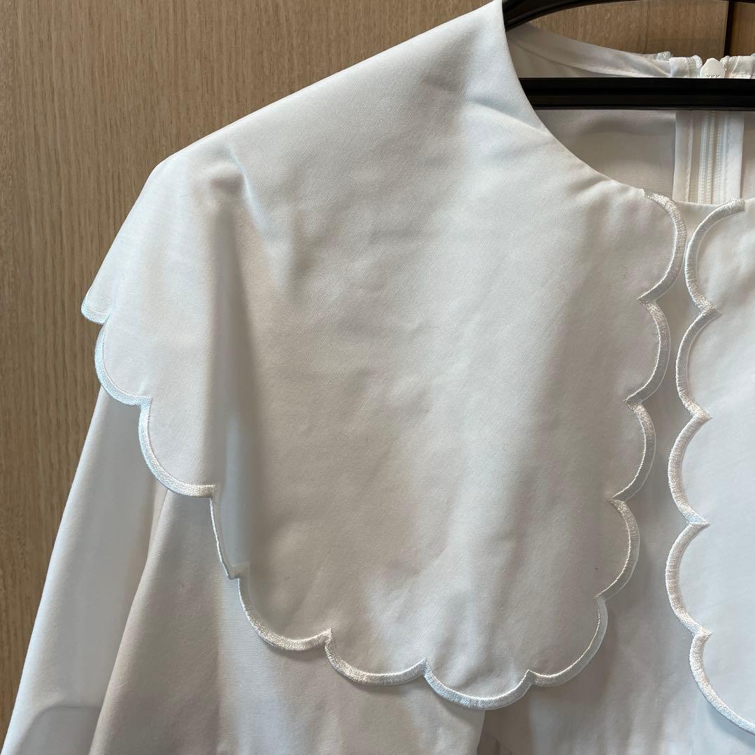 美品 yori スカラップロングスリーブブラウス 白