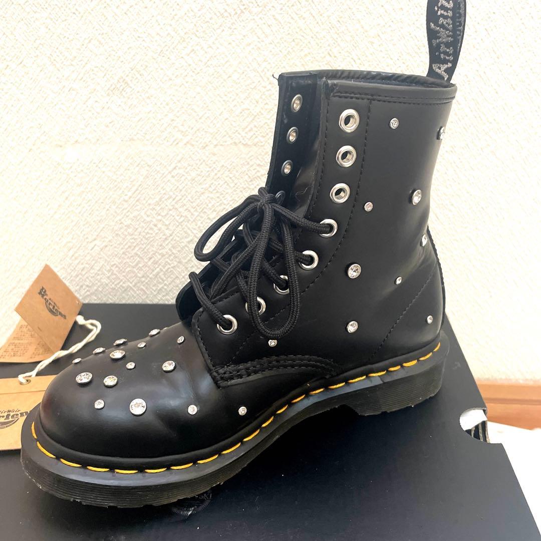 ドクターマーチン×スワロフスキー Dr.Martensブーツ限定品 - メルカリ