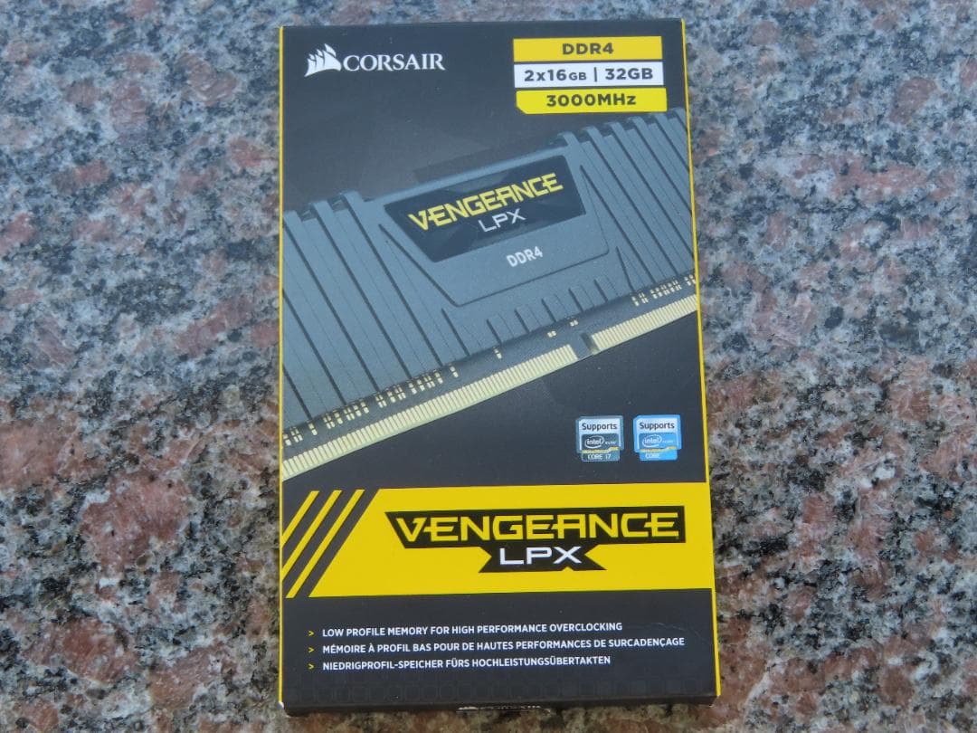 キ*ヌ様 CORSAIR DDR4 32GB(2×16)PC用メモリ Amazon | CORSAIR DDR4-3200MHz デスクトップPC用 メモリ VENGEANCE