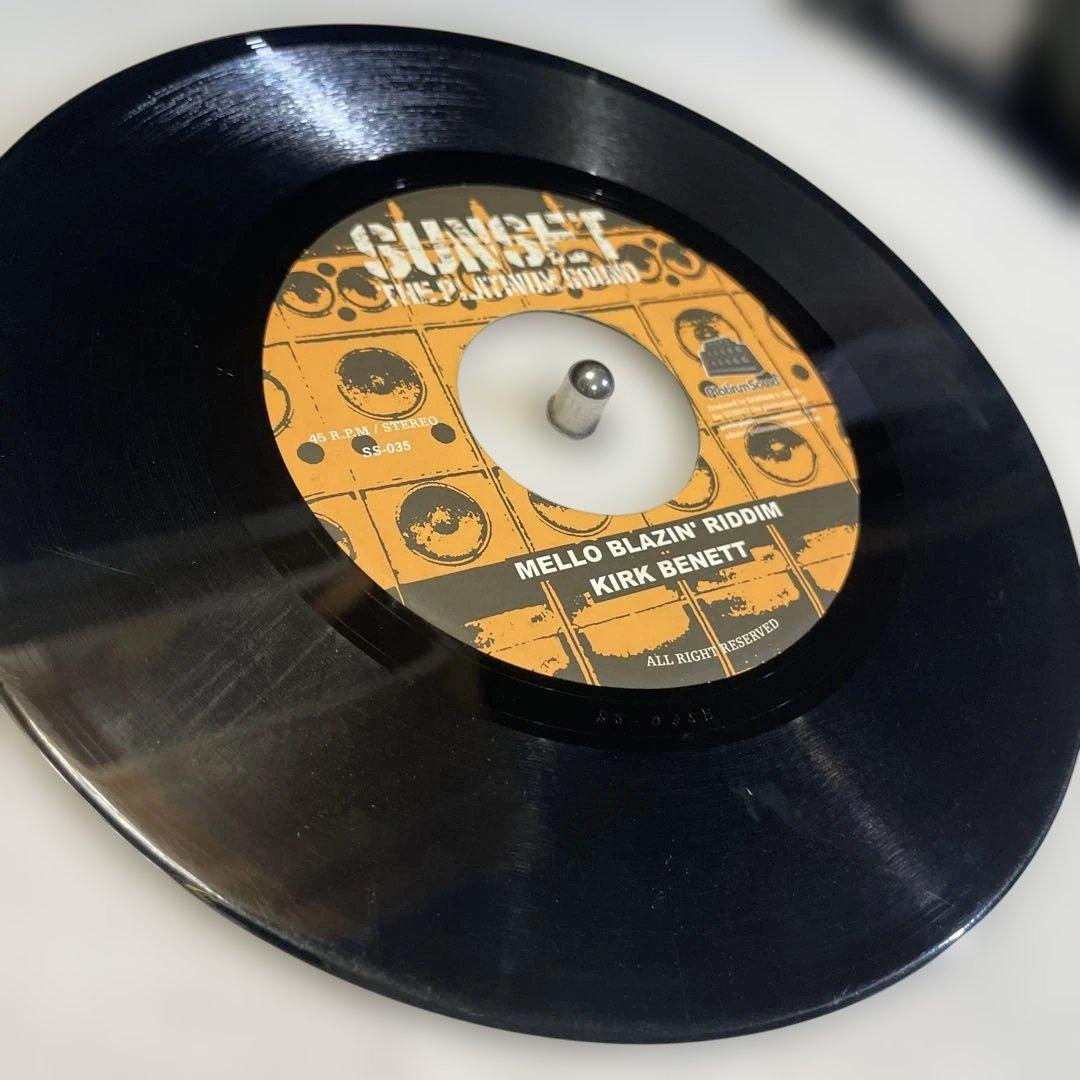 Mello Blazin Riddim 7inchレコード3枚セット - メルカリ