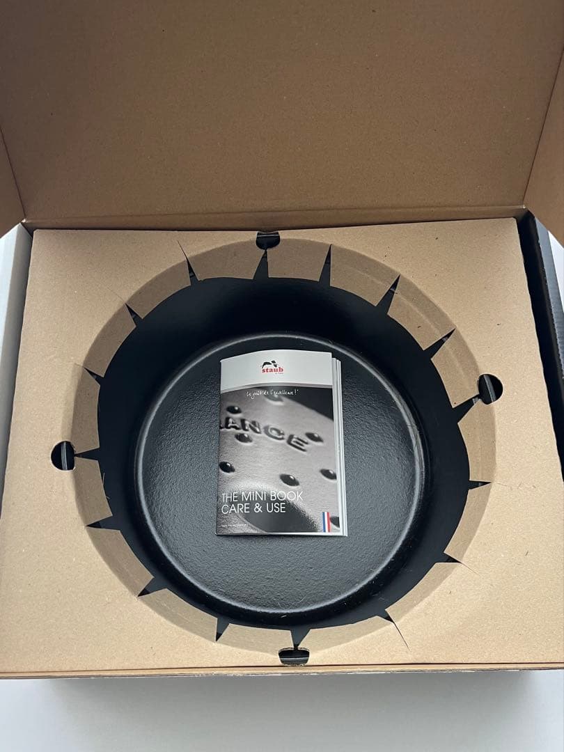 新品未使用 Staub ストウブ ピコ・ココット 28cm 6.7L バジル